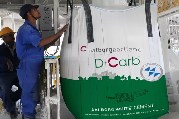 D-Carb CEMII A-LL52.5N_Jumbo Bag 1.5MT_White Portland Limestone