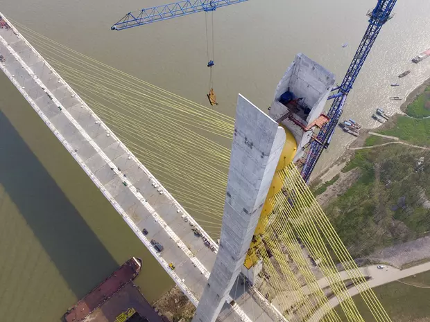 Chizhou Yangtze River Bridge