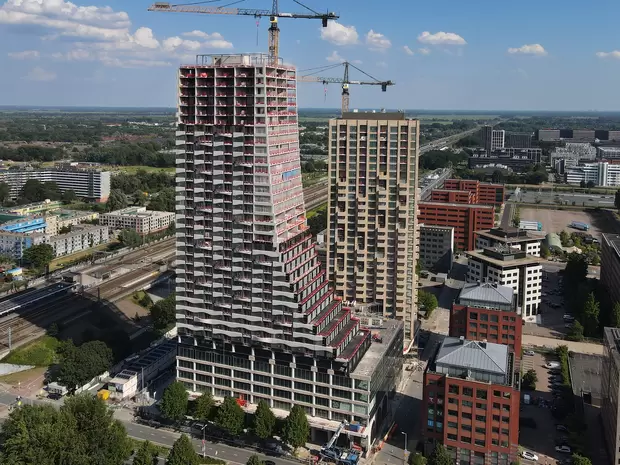 The Ensemble, highrise with white concrete facade
