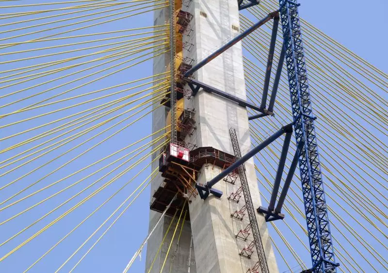 White portland cement for bridge construction
