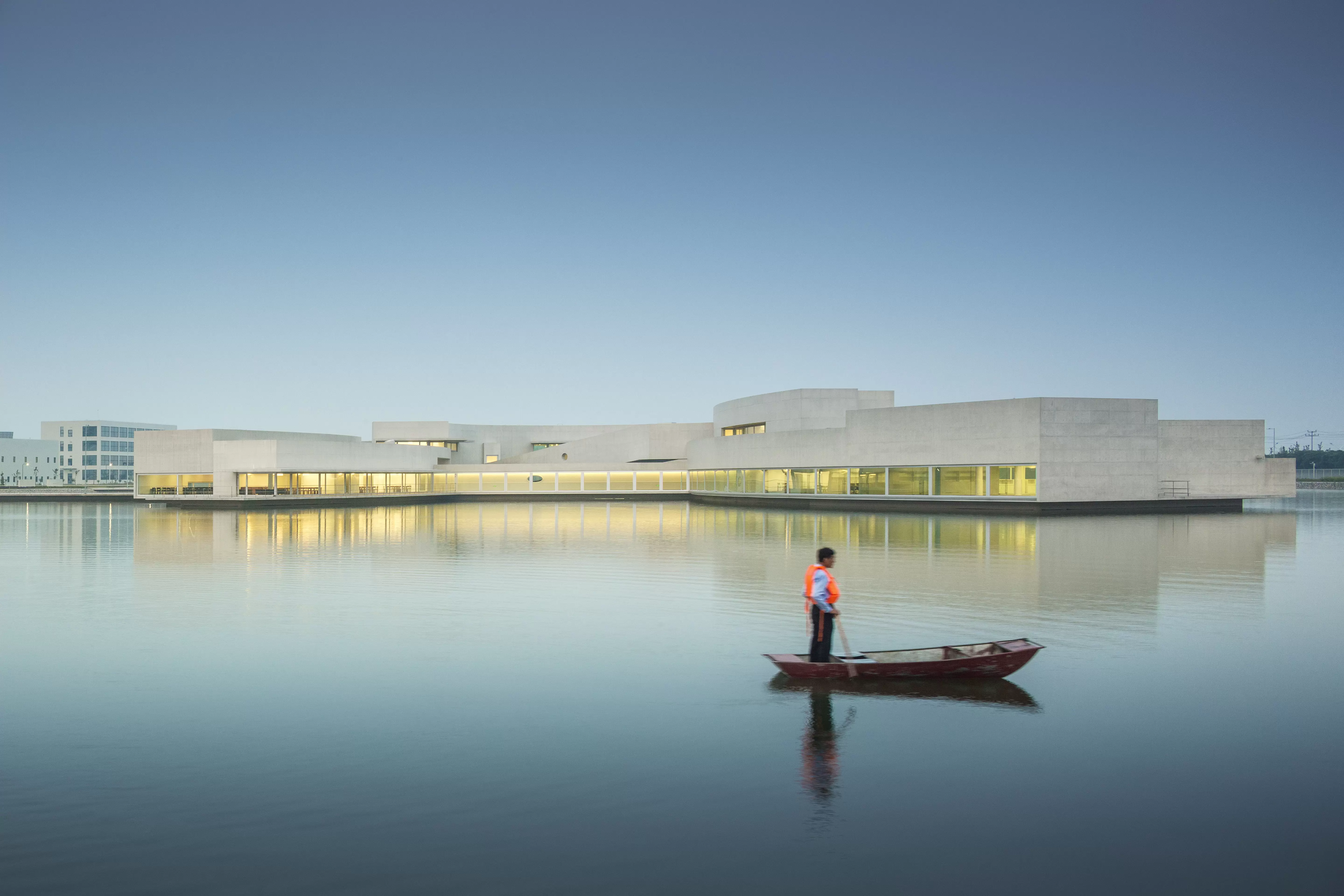 The Building on the Water: Shihlien Chemical plant in Huai’An City