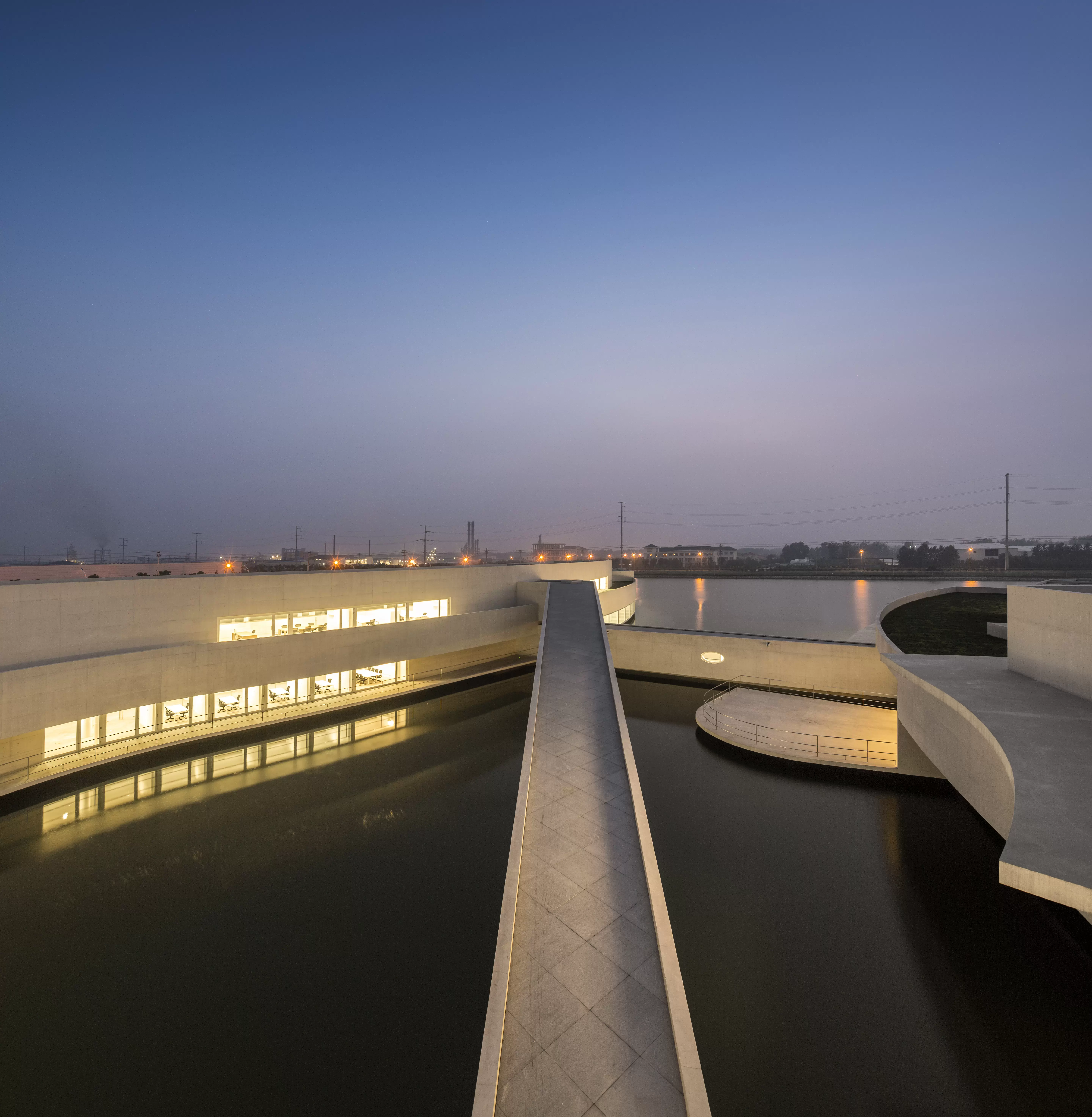 The Building on the Water: Shihlien Chemical plant in Huai’An City
