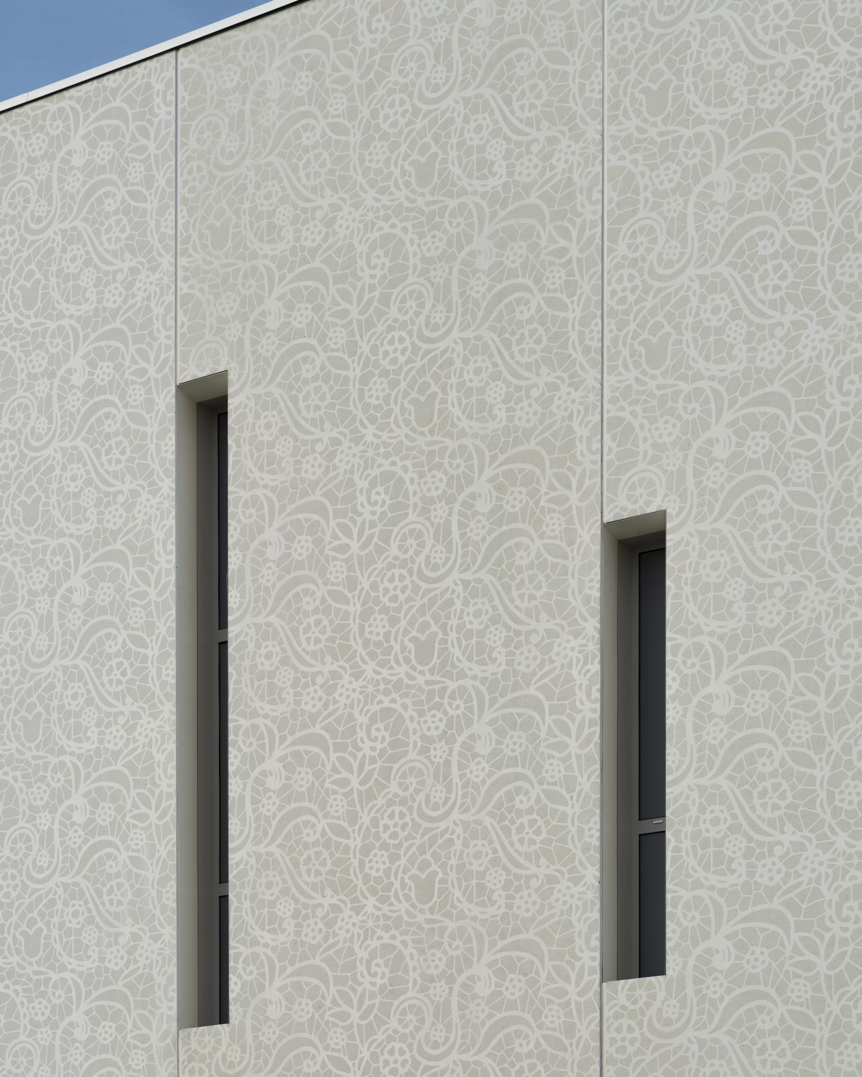 screen-printing and white concrete,