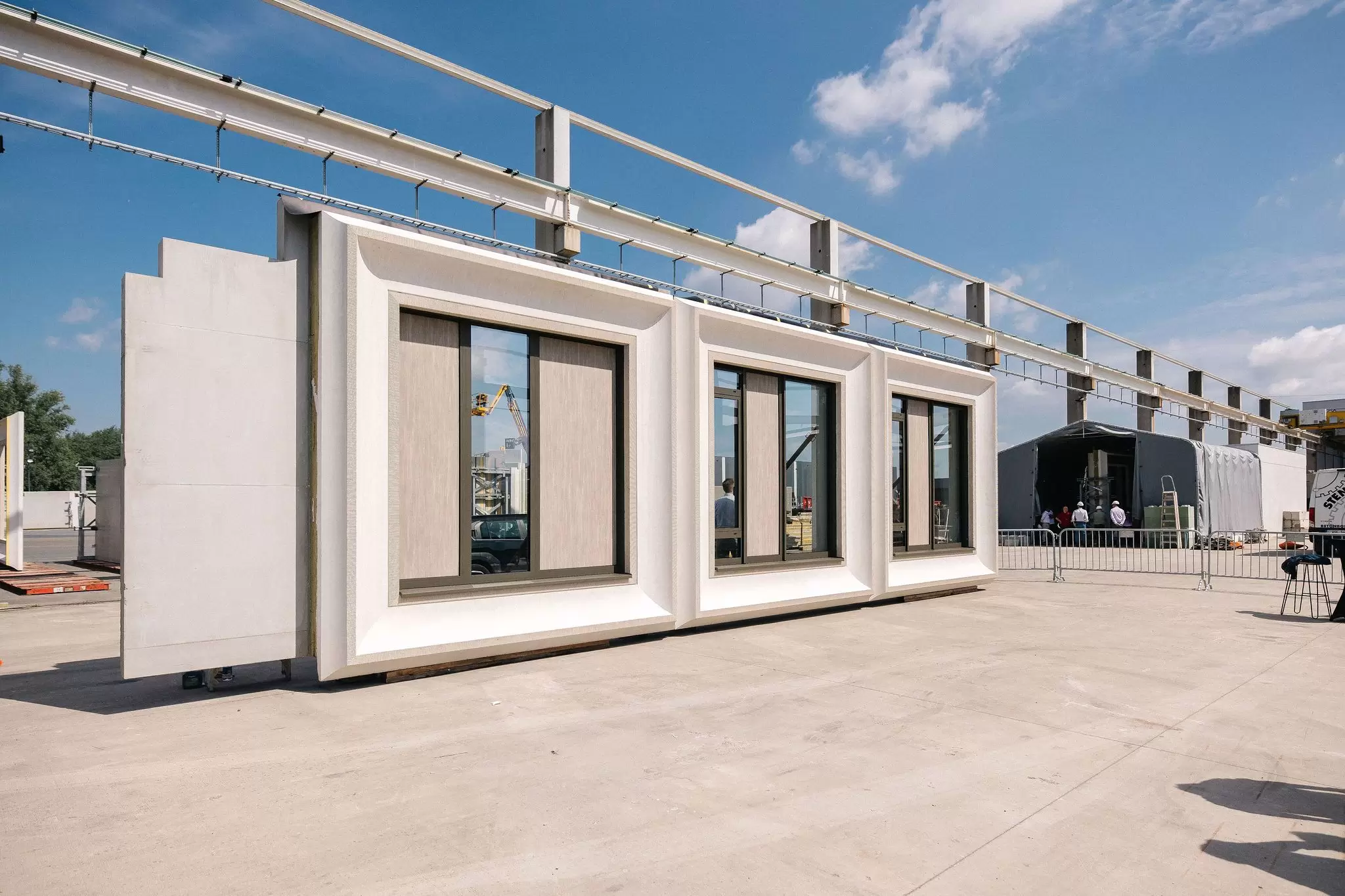façade frames of Hospital Jan Portaels in Brussels Belgium were produced using D-Carb by C-concrete.jpg